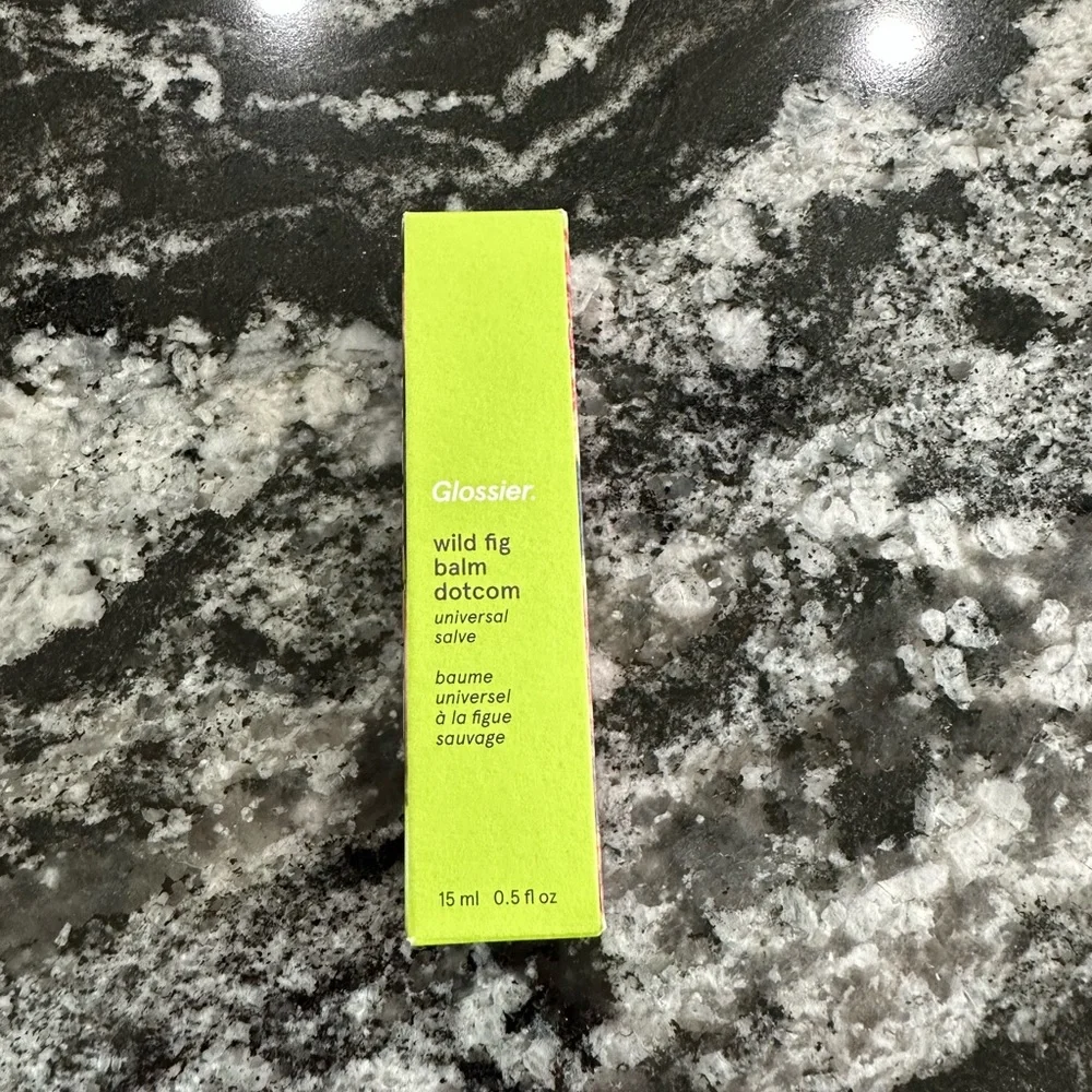 NWT Glossier Wild Fig Balm Dot Com - Picture 2 of 3